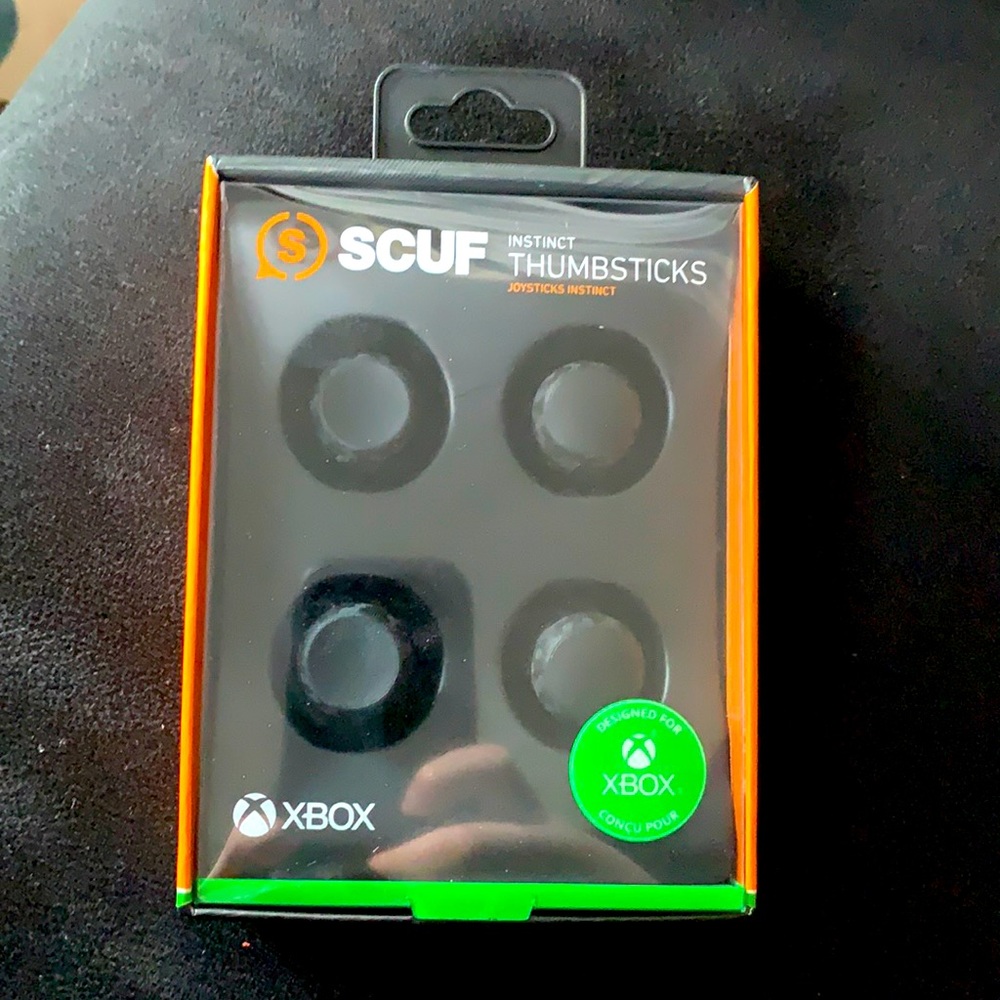 This item is for Xbox controller brand new brand is scuf not used